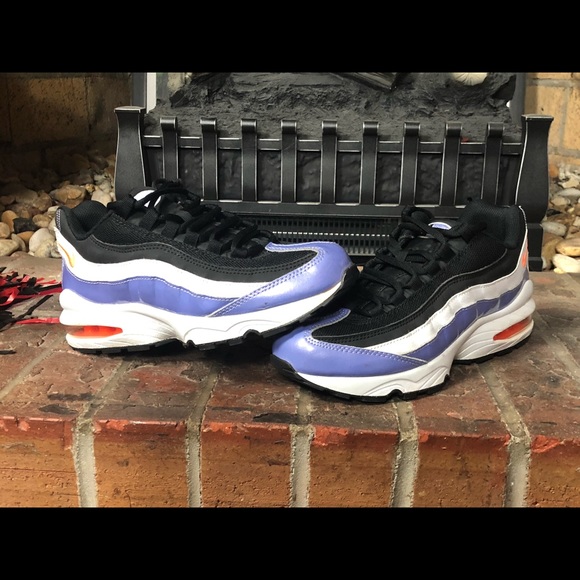 Nike Other - NIKE Air Max 95 Youth LE GS 310830-014 Size 6Y